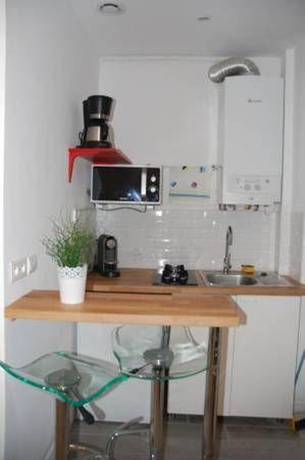 Location Appartement ? Studio étudiant / jeune travailleur à louer Paris 19