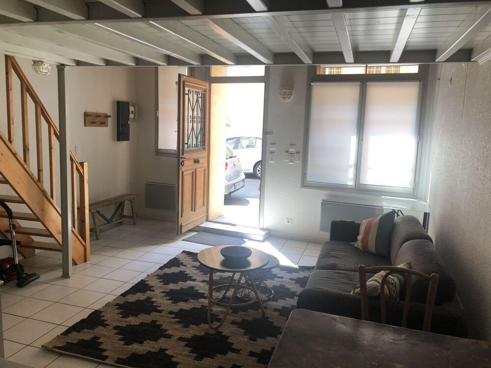 Location Appartement Beau studio Canut - Rue des chartreux Crois-Rousse Lyon 1