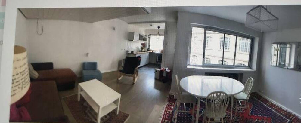 Location Appartement Beau et grand studio meublé 43m² Buttes Chaumont Paris 19