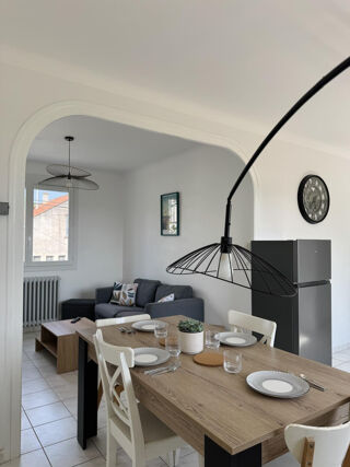  Appartement à louer 1 pièce 75 m²
