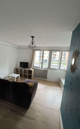  Appartement à louer 3 pièces 55 m²