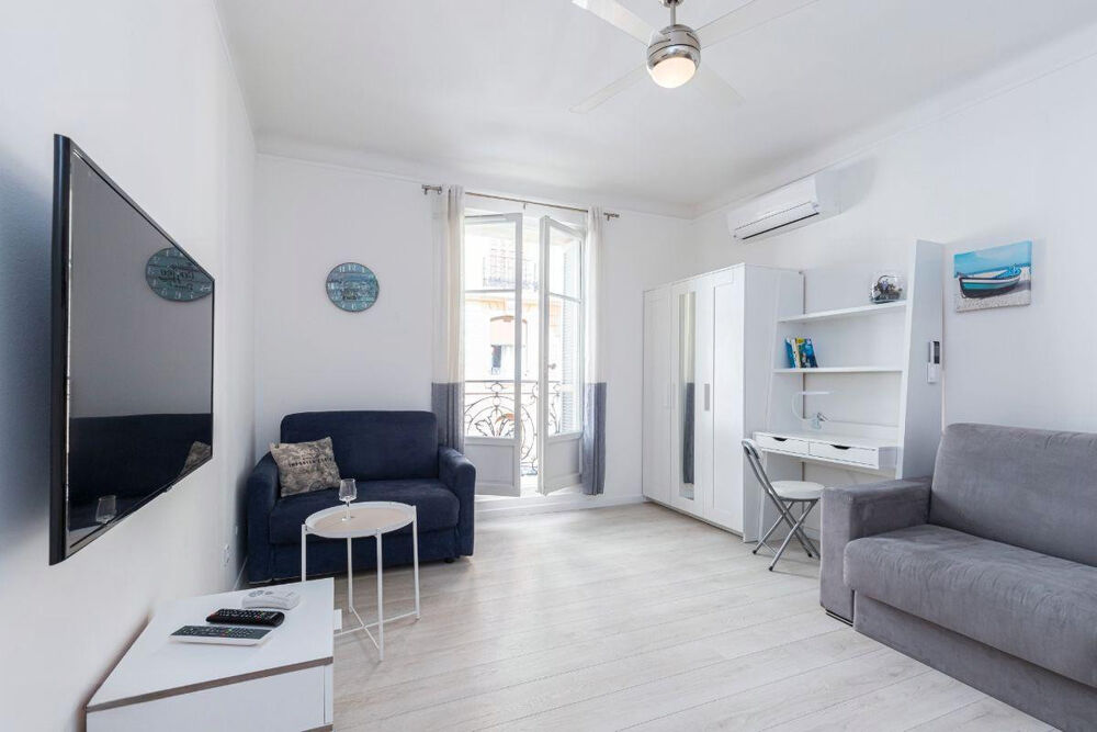 Location Appartement Studio meuble Promenade des Anglais Nice