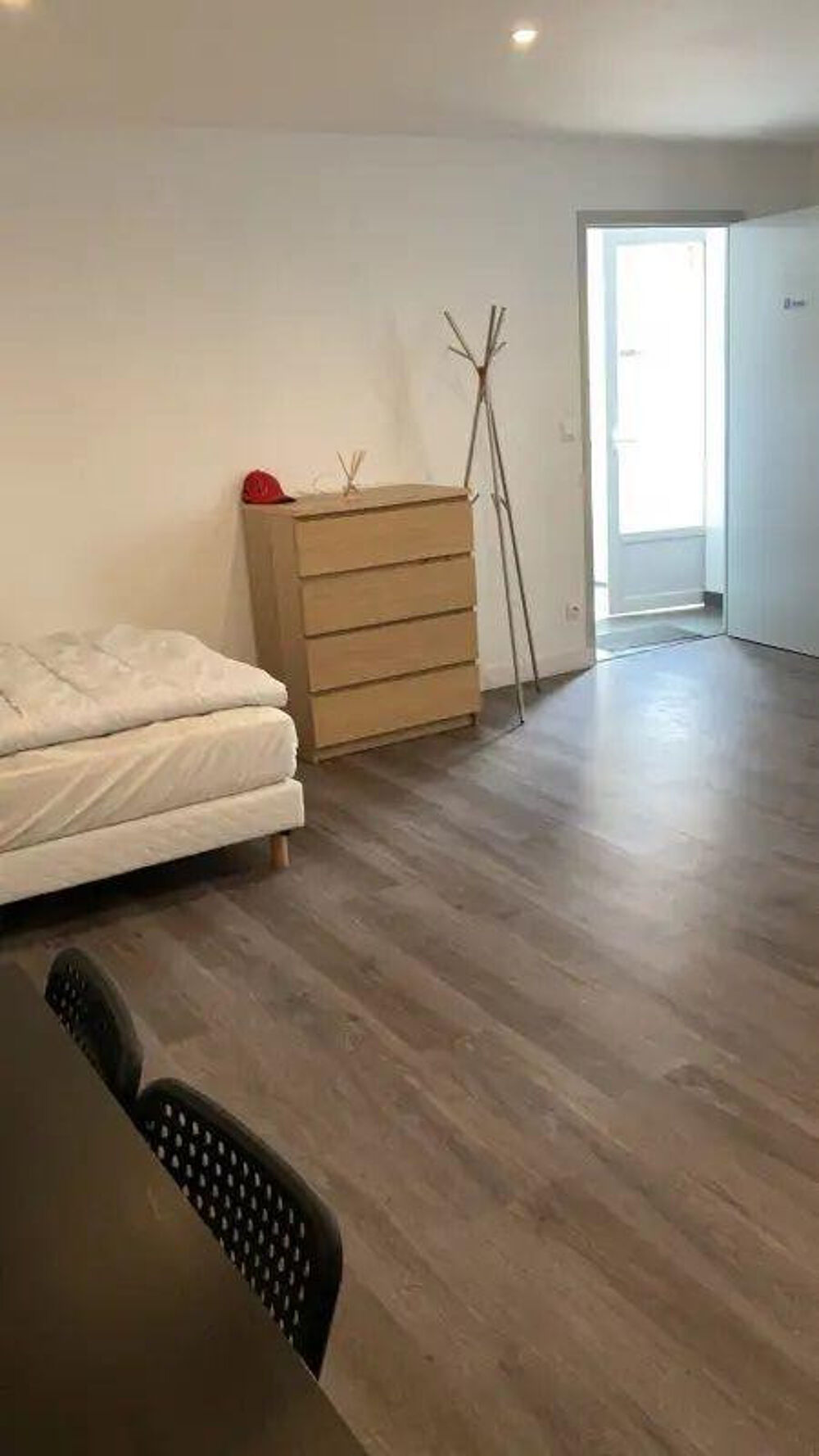 Location Appartement Grand studio récent, idéal pour étudiant Achères-la-forêt