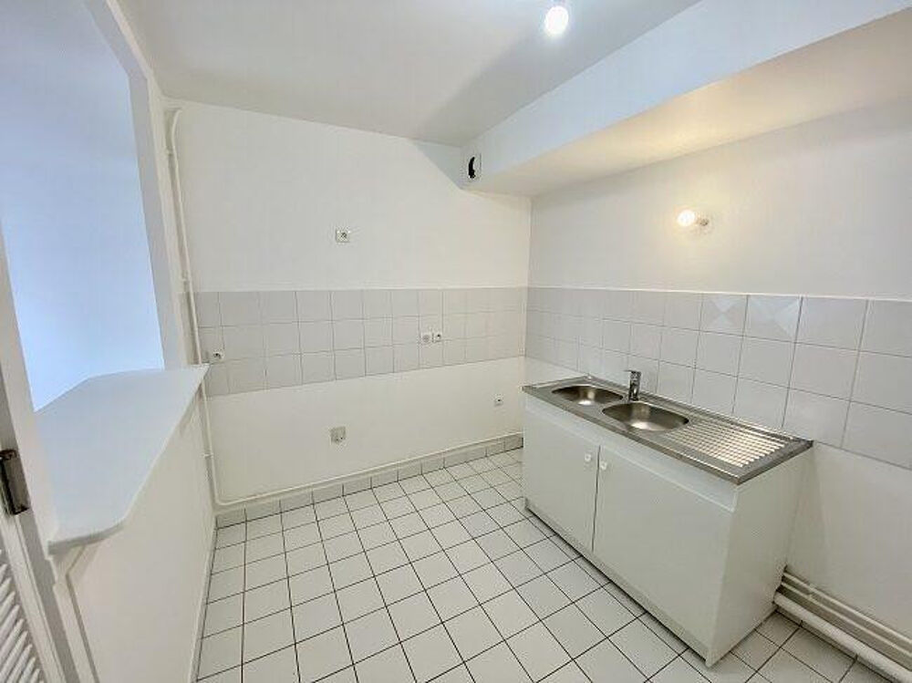 Location Appartement Grand T2 à Paris 11è passage Popincourt Paris 11