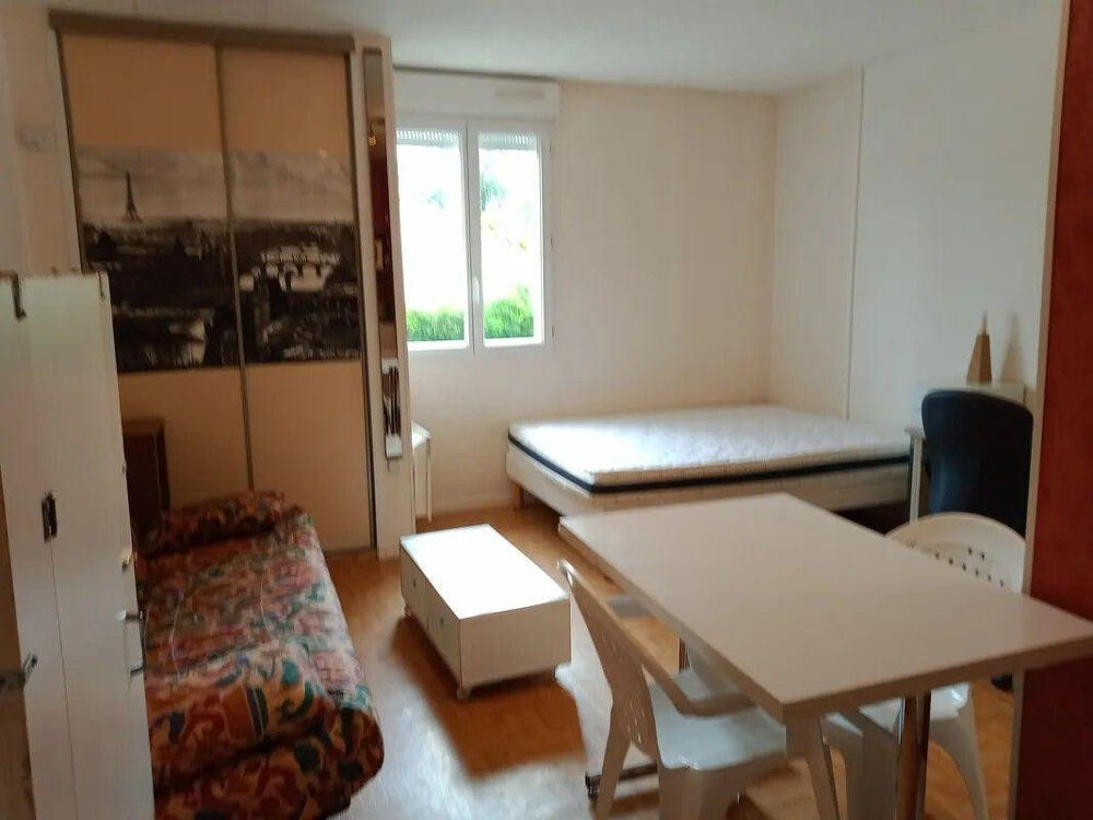 Location Appartement Studio 21,5 m² meublé à 5mn FAC et CHU à 480€ Poitiers