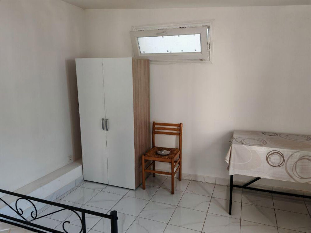Location Appartement Studio 20m² Nanterre