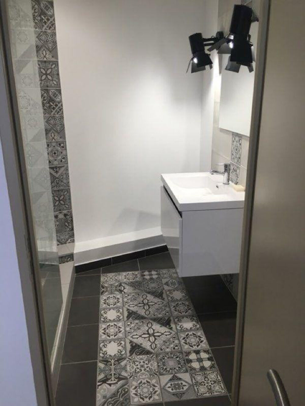 Location Appartement Beau T2 meublé 43m² avec terrasse Saint-Étienne