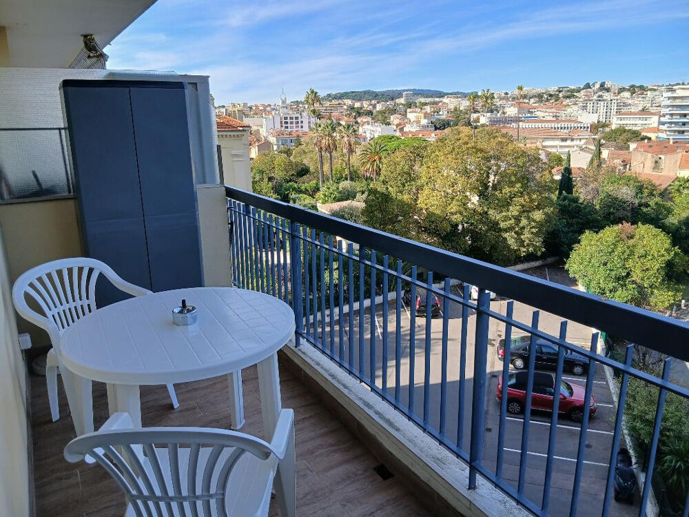 Location Appartement Charmant et lumineux studio Cannes-la-bocca