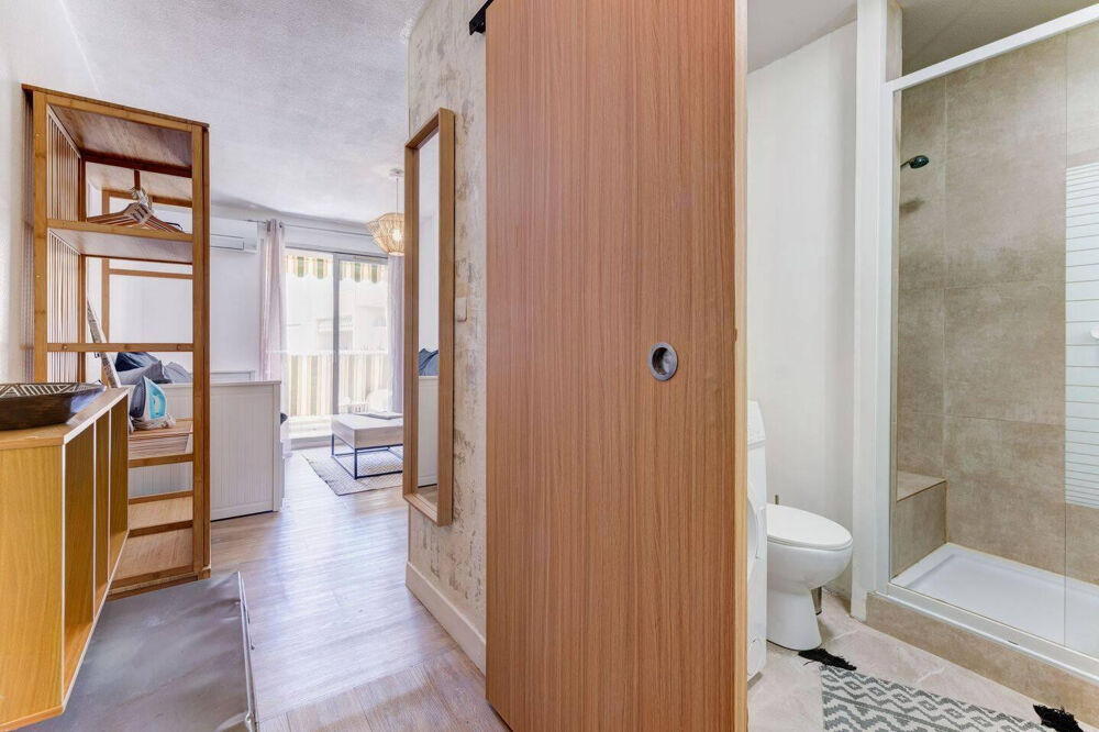 Location Appartement Beau studio meublé avec terrasse Bail mobilité Nice