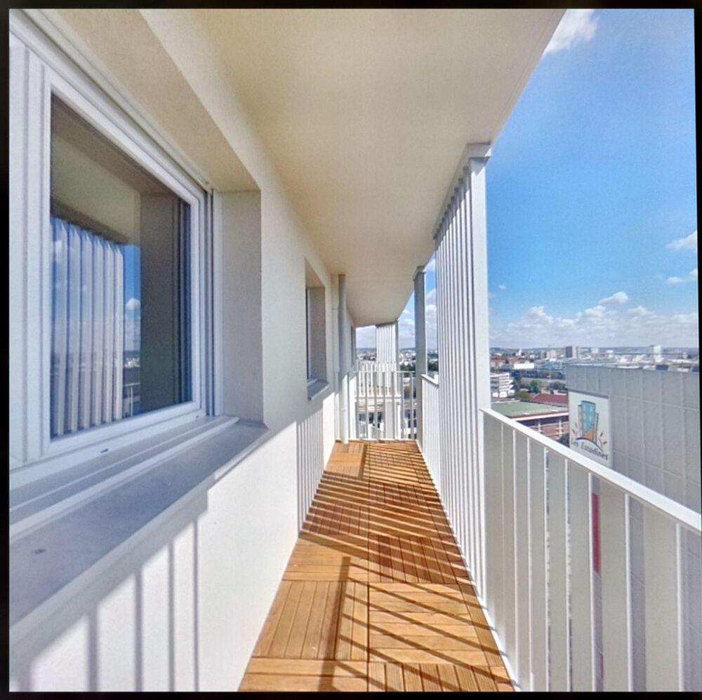 Location Appartement F4 avec vue panoramique sur la Défense Nanterre