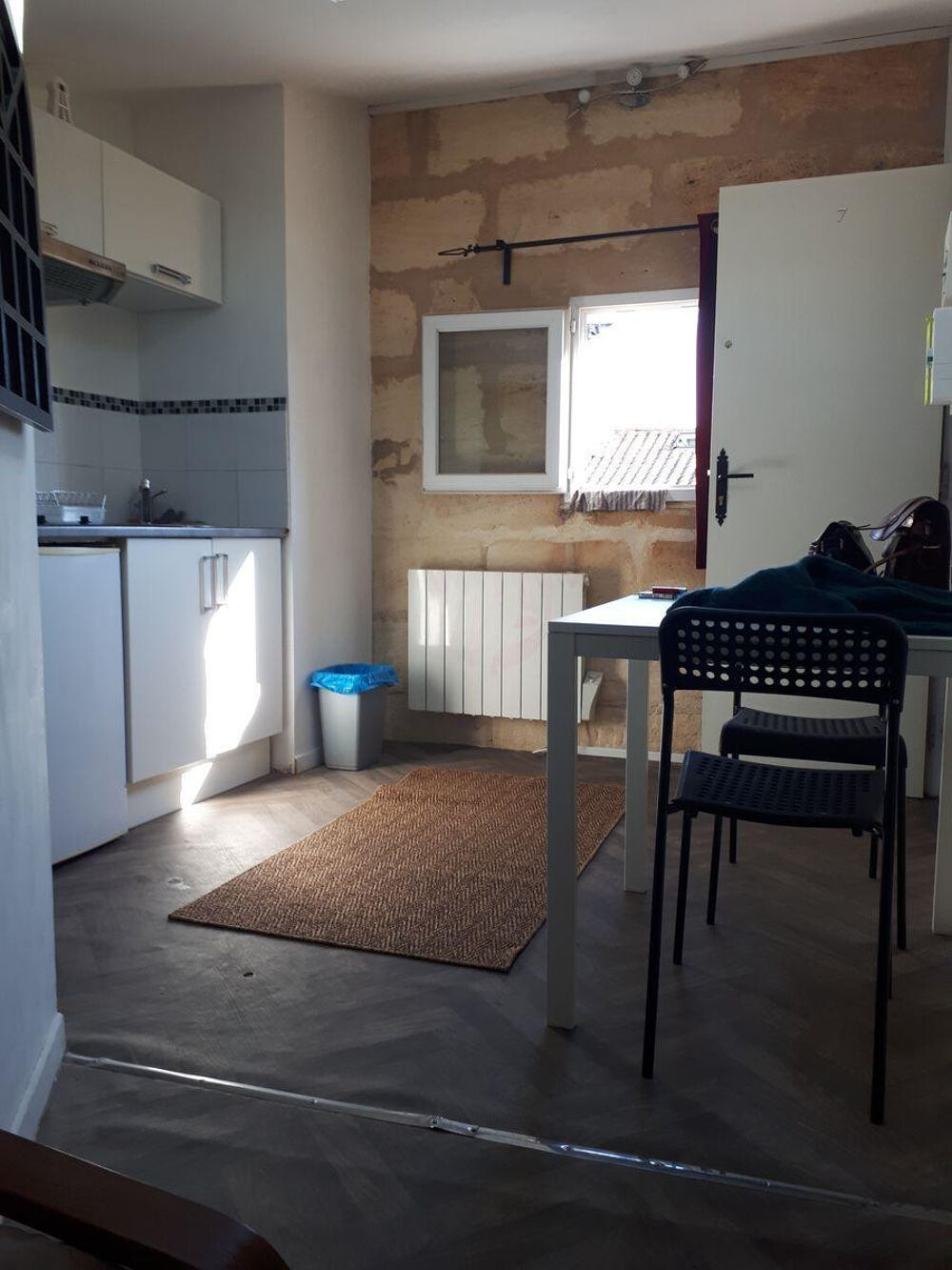 Location Appartement Studio meublé 14m² rue Naujac à Bordeaux Bordeaux