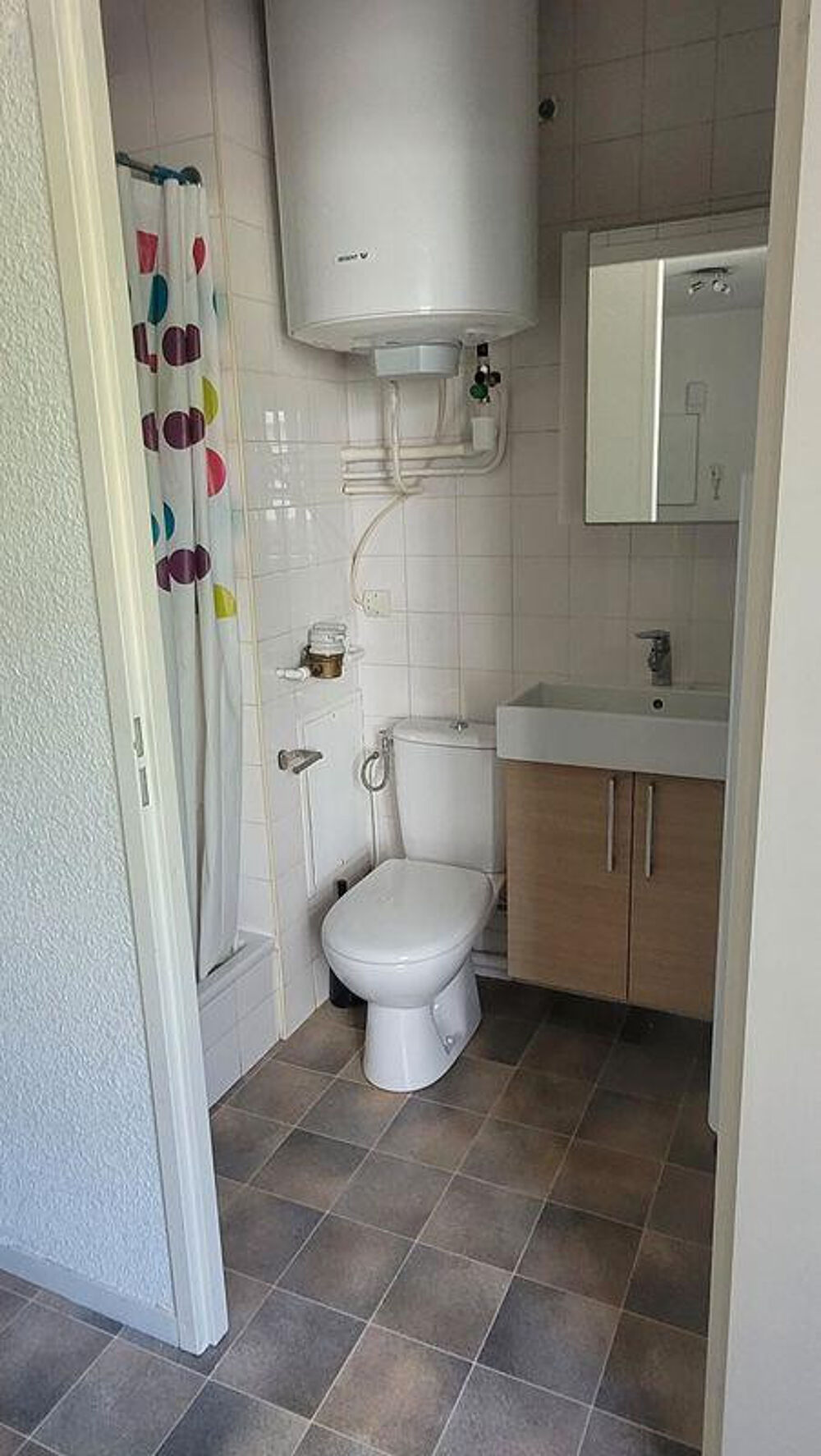 Location Appartement Studio meublé 18m2 proche gare, IUT2 Grenoble