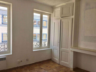  Appartement à louer 2 pièces 32 m²