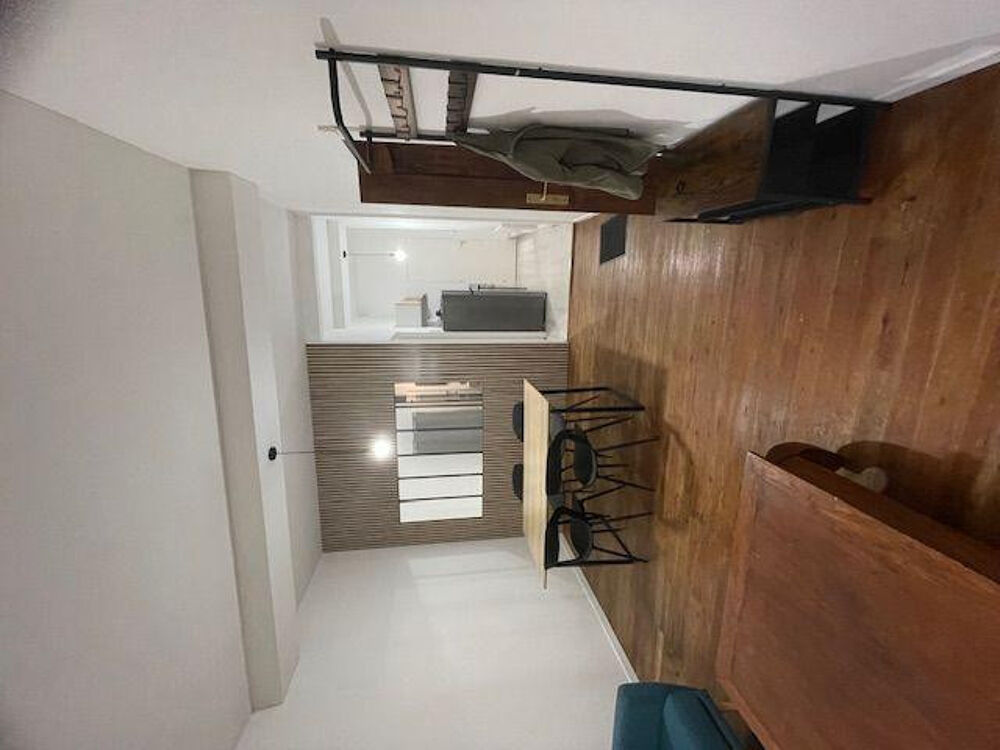 Location Appartement Loue t2 meublé hyper centre, refait à neuf Laval