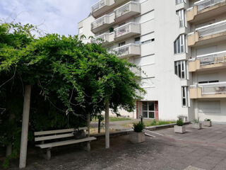  Appartement à louer 3 pièces 63 m²