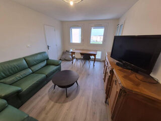  Appartement à louer 5 pièces 75 m²