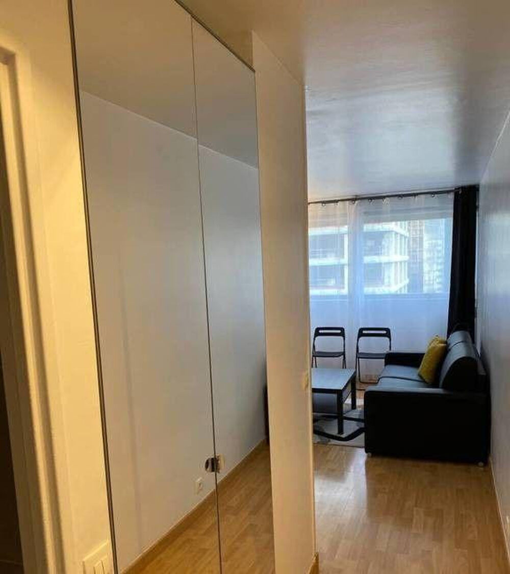 Location Appartement Beau studio meublé 24m² refait à neuf La Défense Courbevoie