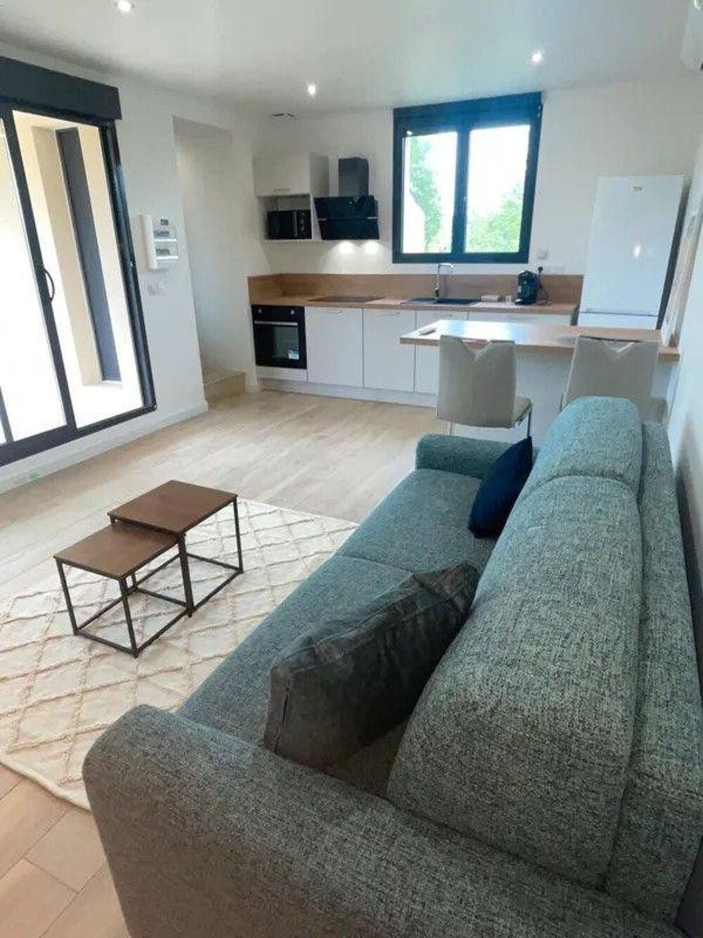 Location Appartement Studio neuf climatisé avec terrasse meublé 27m² Aix-en-provence