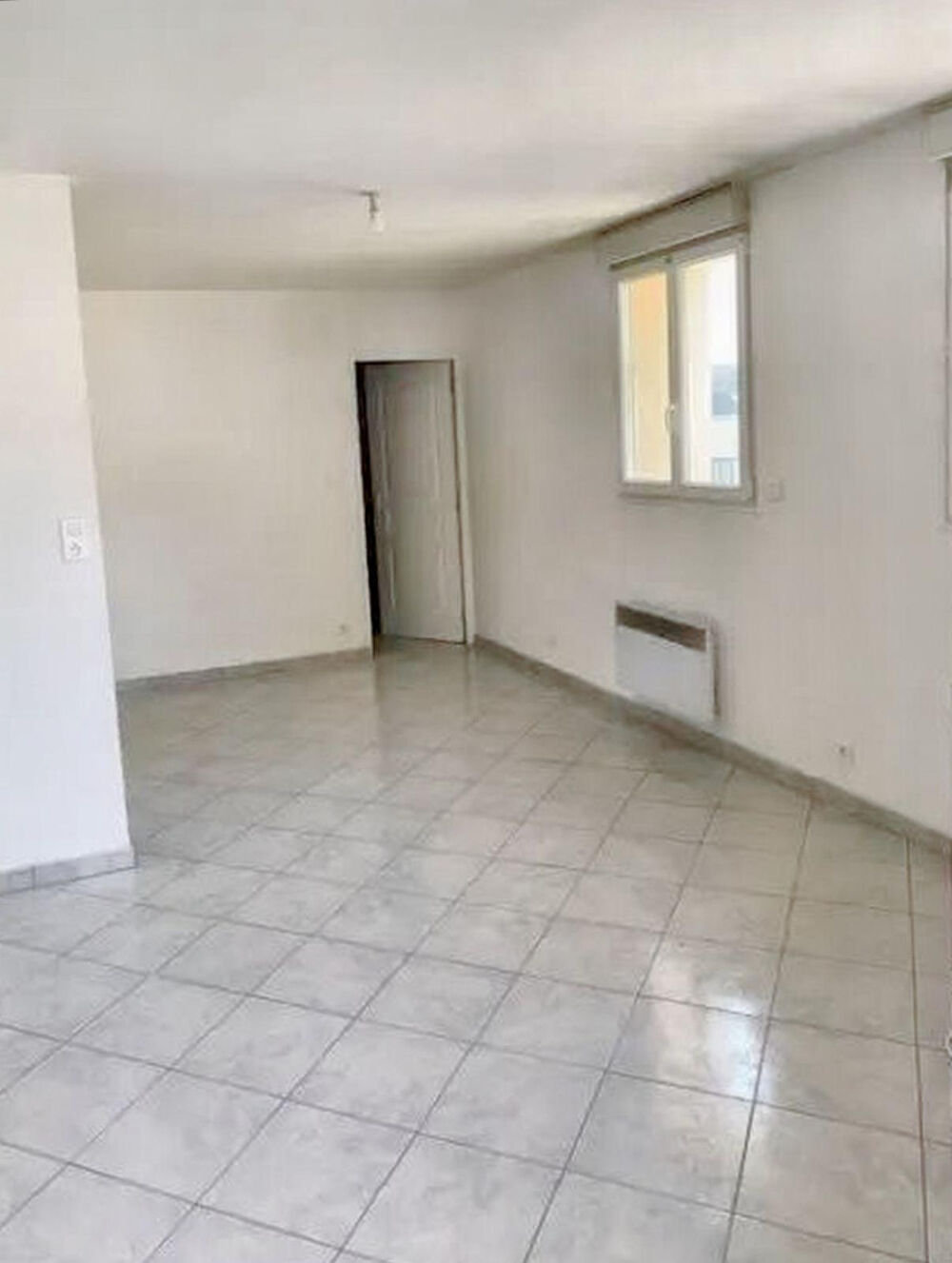 Location Appartement Charmant T2 rénové avec cuisine ouverte Villers-saint-paul