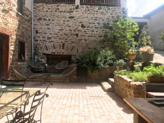  Maison  vendre 6 pices 260 m