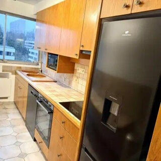  Appartement à louer 1 pièce 94 m²