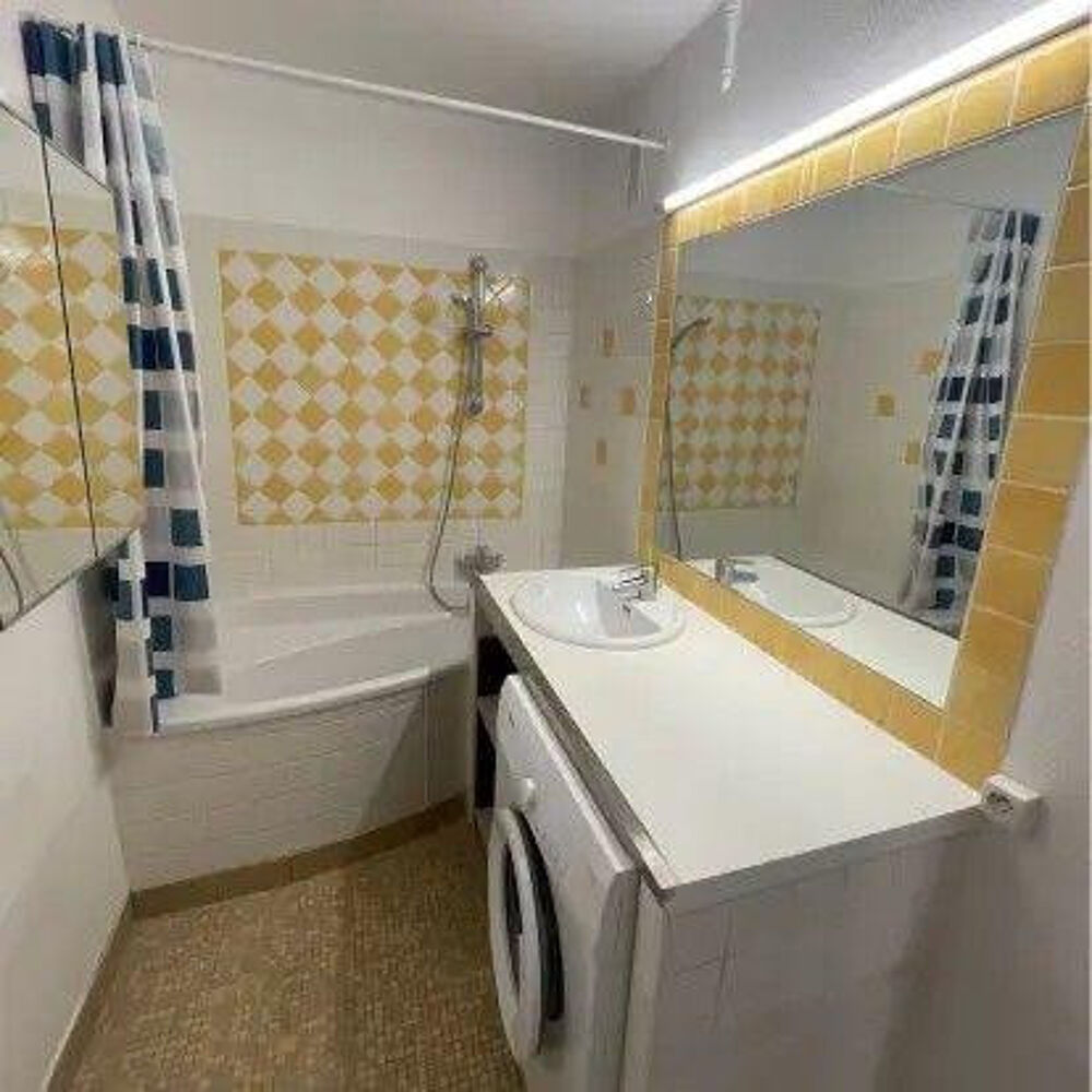 Location Appartement Beau studio meublé 32m² avec balcon Paris 14