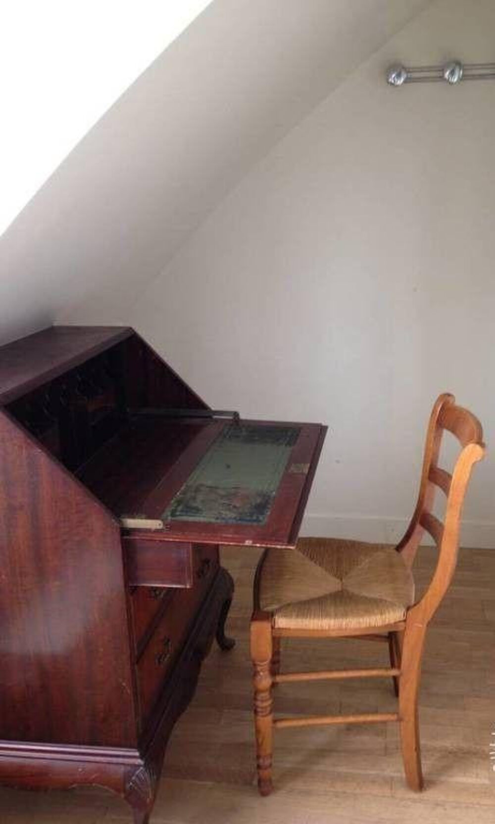 Location Appartement Beau studio meublé 26m² très bon état et aménagé Paris 17