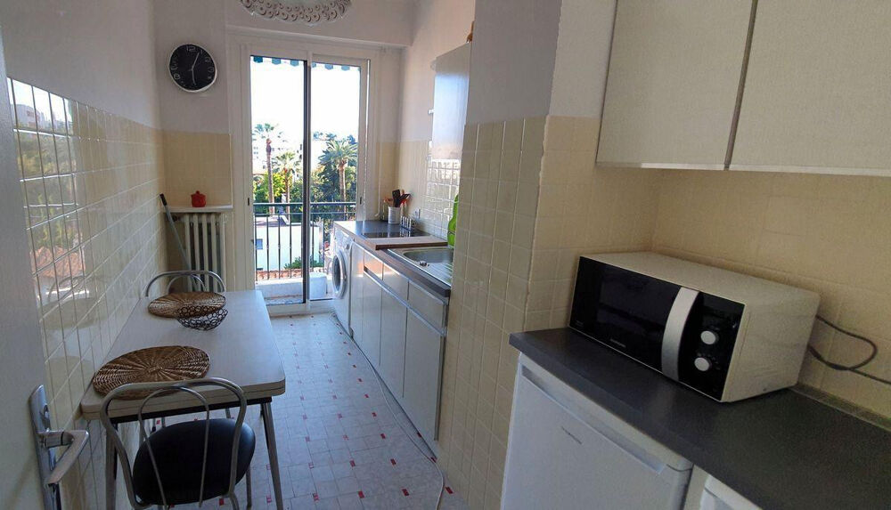Location Appartement Central, beau Studio (F1 35m2) meublé, très lumi Nice