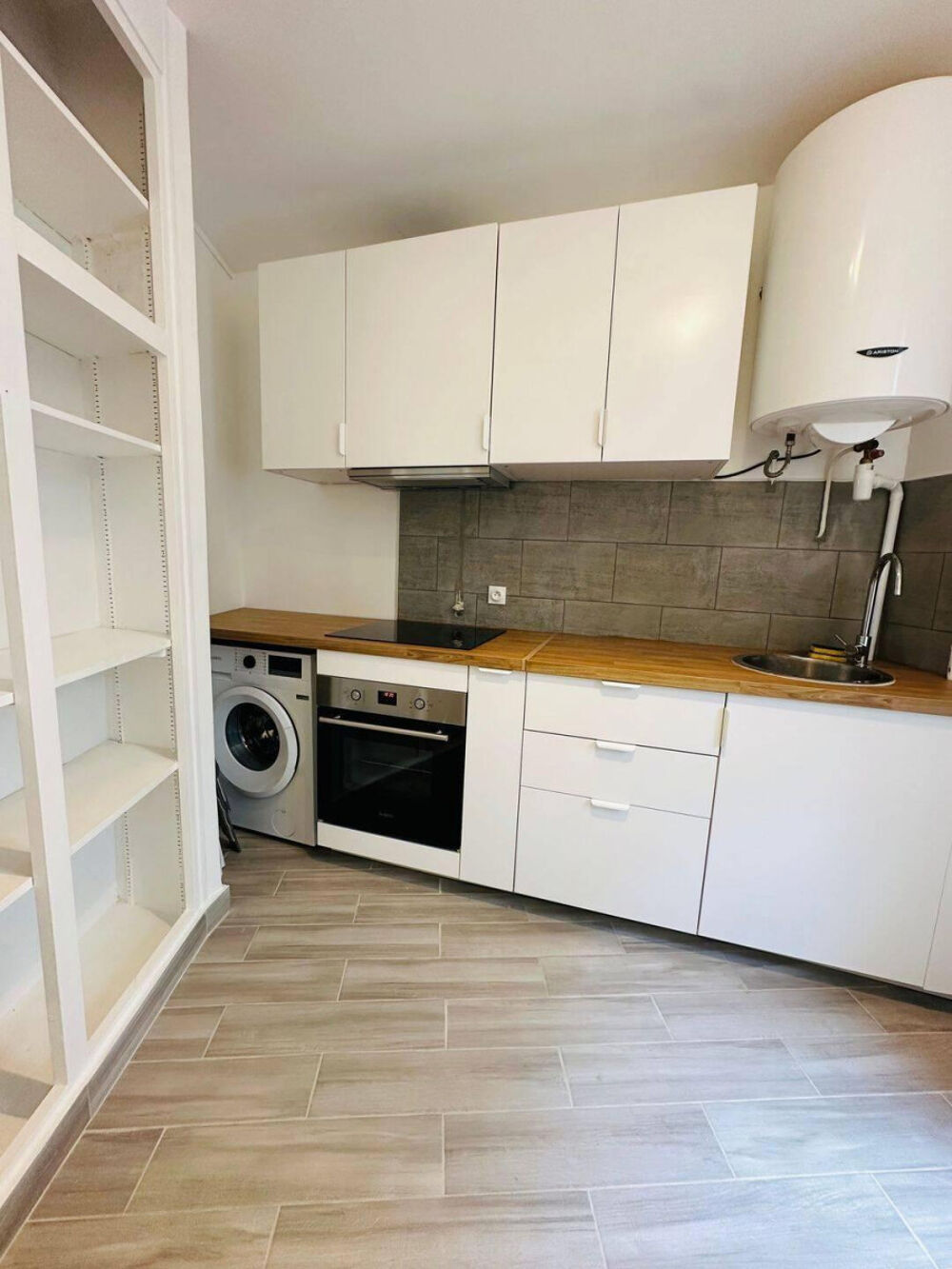 Location Appartement Beau 2P meublé - 45m2 - 2p - Paris 18 Paris 18