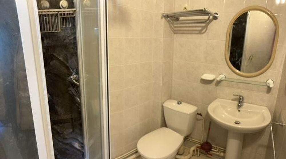 Location Appartement Studio meublé avec eau électricité et chauffage Grenoble