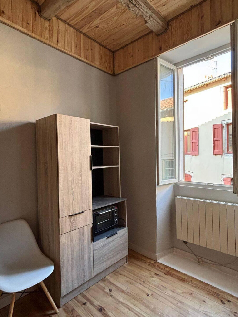 Location Appartement Studio meublé entièrement rénové –  Centre ville Saint-affrique