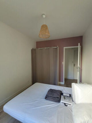  Appartement à louer 4 pièces 70 m²