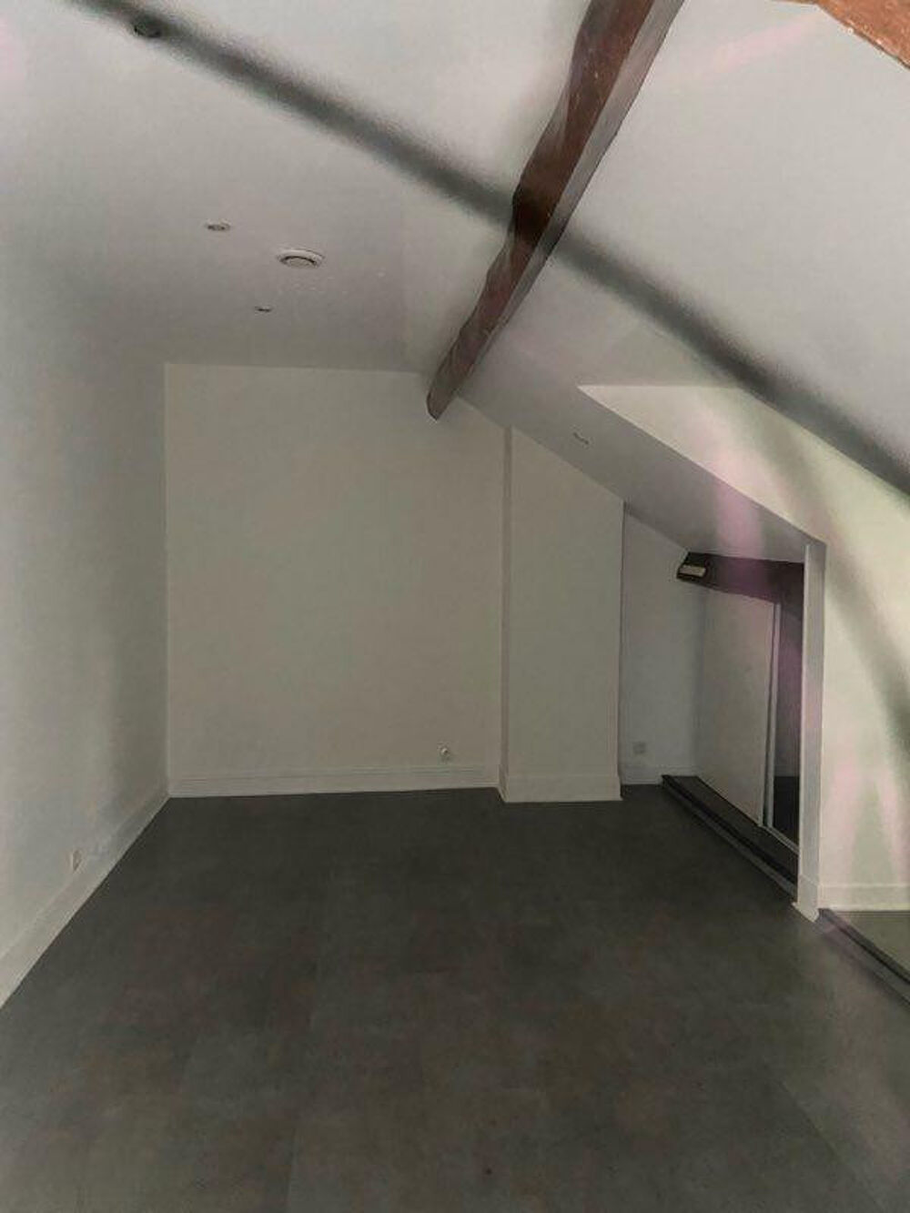 Location Appartement Petit 2 pièces mansardé Choisy le roi Choisy-le-roi