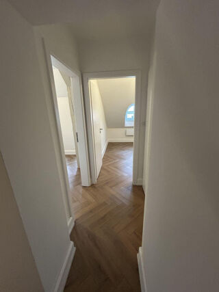  Appartement à louer 3 pièces 72 m²