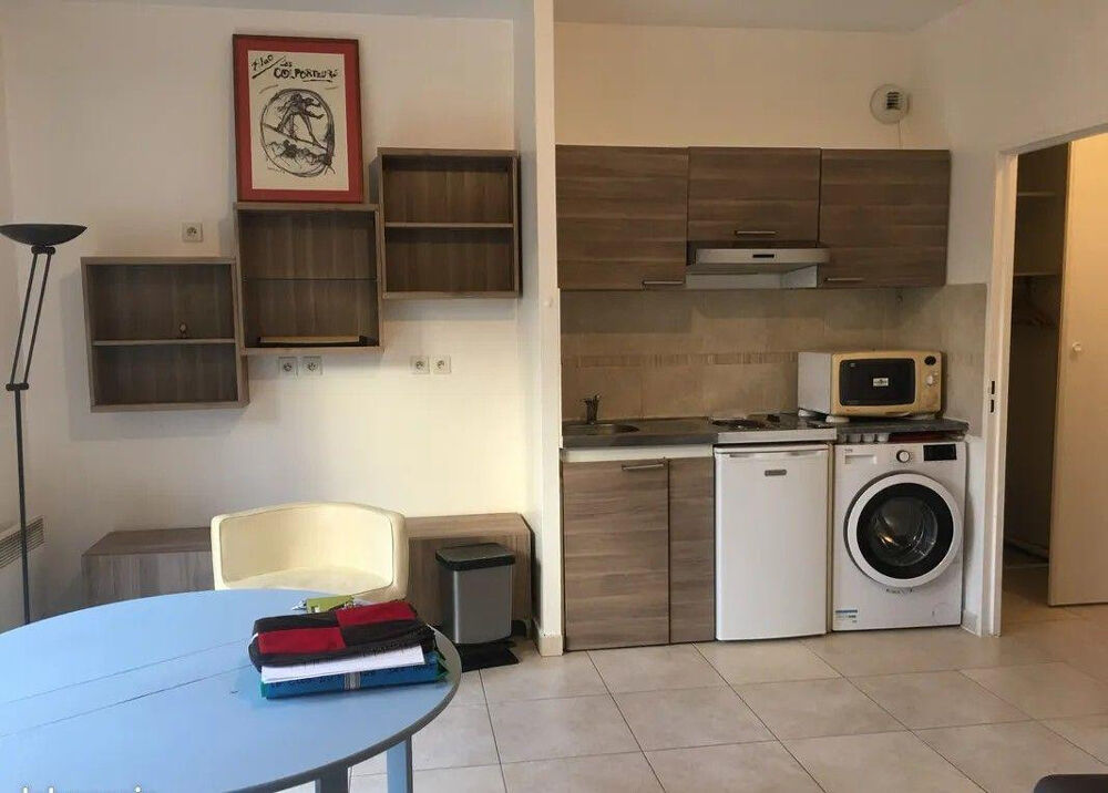 Location Appartement Beau studio meublé de 29m² avec terrasse/jardin Nanterre