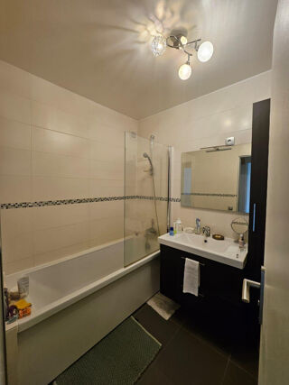  Appartement à louer 3 pièces 69 m²