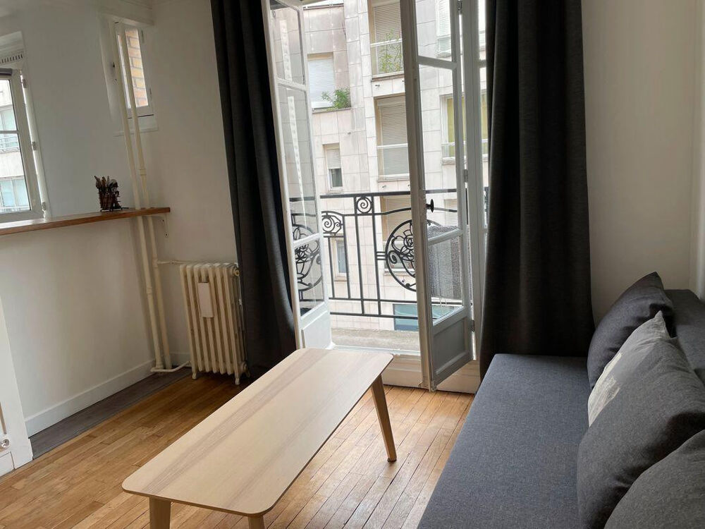 Location Appartement Grand studio meublé de 24 M2 - 75015 Paris 15