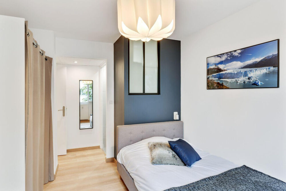 Location Appartement ? Chambre 17m2 avec sdb privé, proche centre ville Grenoble