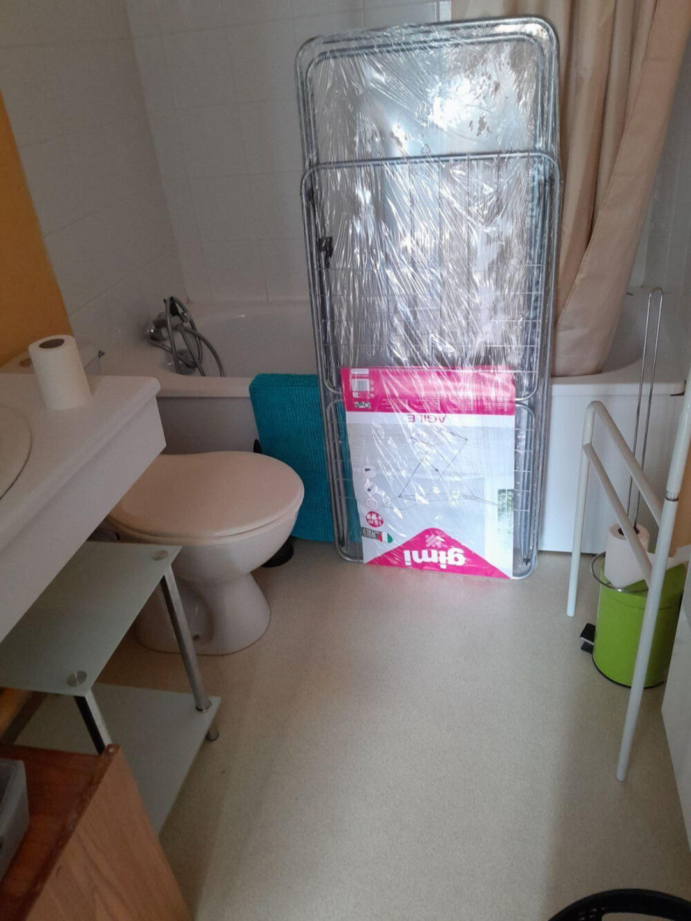 Agréable studio meublé et équipé, lumineux