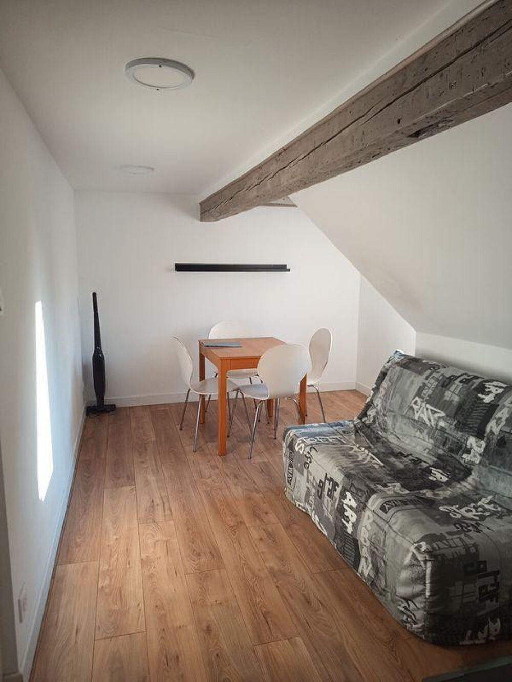 Location Appartement Location: appartement meublé St Florent Strasbourg