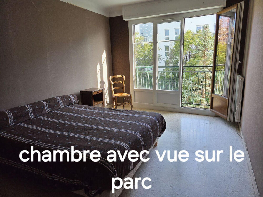 Location Appartement Petit immeuble cossu. Marseille 12