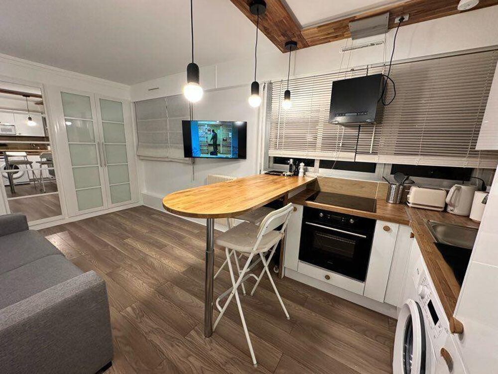 Location Appartement Studio 25M2 richement meublé à Ménilmontant Paris 20