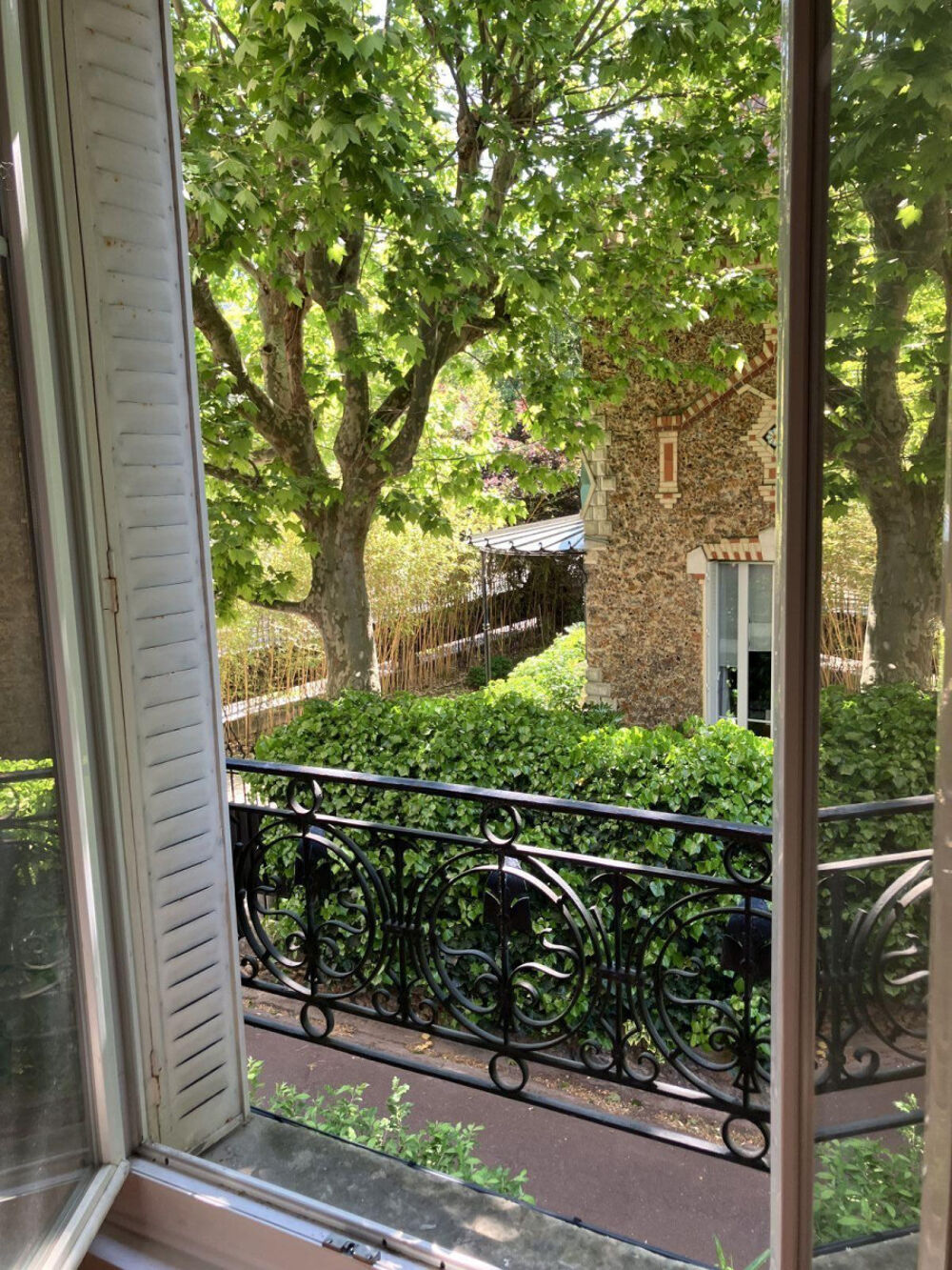 Location Appartement Studio au calme refait à neuf à 1 mn station RER A Rueil-malmaison
