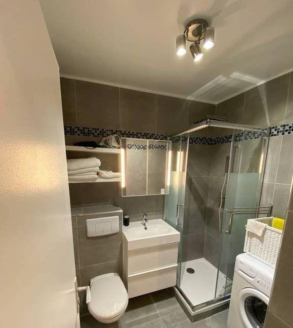 Location Appartement Beau studio meublé 24m² refait à neuf La Défense Courbevoie