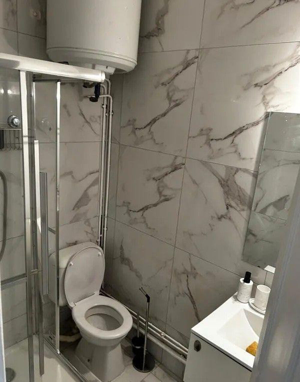 Location Appartement Beau studio meublé 19m² proche métro Marcel Sembat Boulogne-billancourt