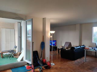  Appartement à louer 3 pièces 110 m²