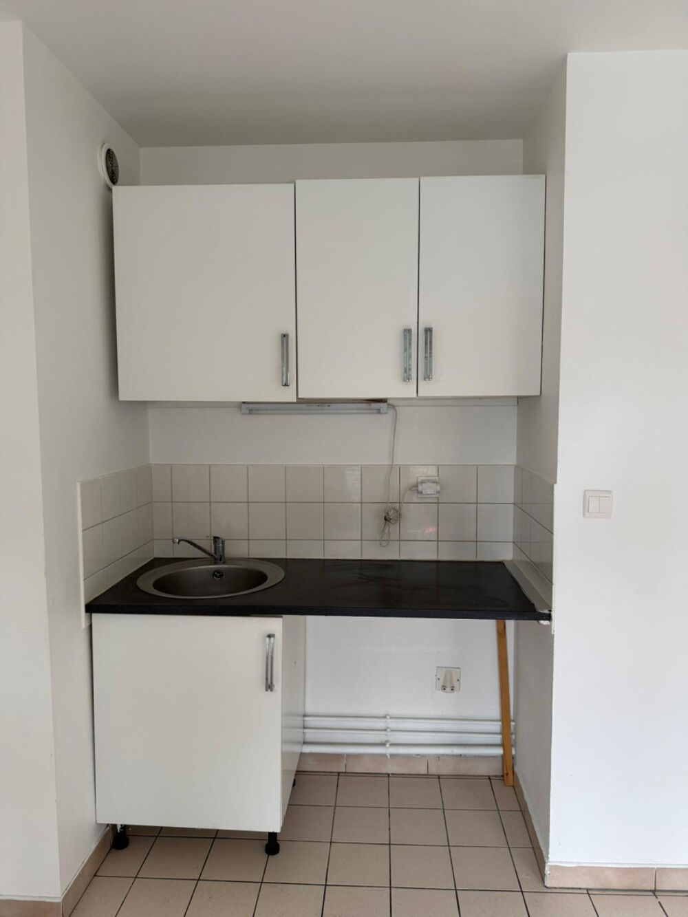 Location Appartement Superbe studio ensoleillé proche commodités Bobigny
