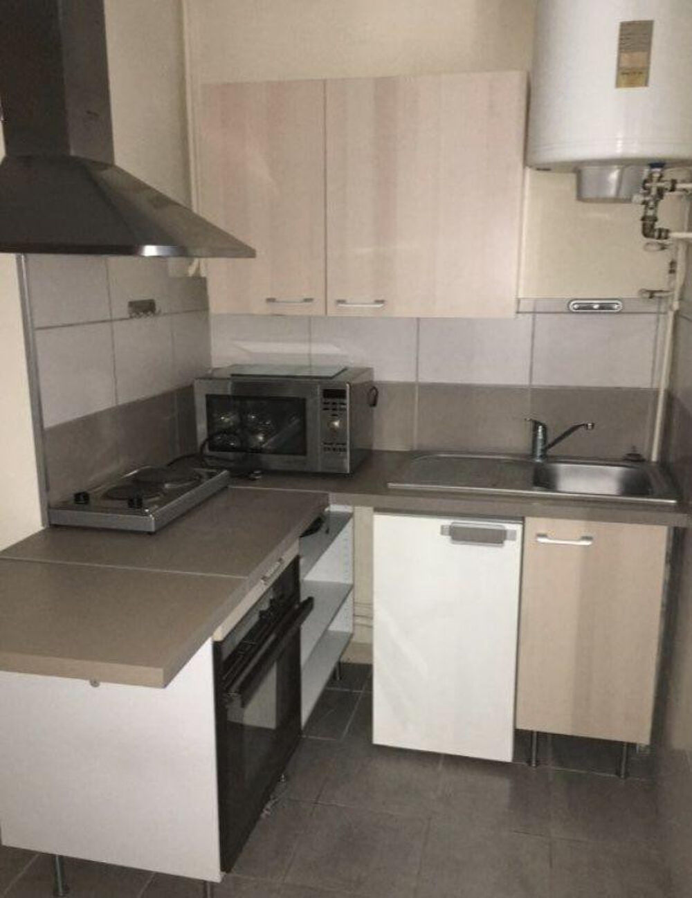 Location Appartement GRENOBLE 1 P + C 26 M2 en RDC AU CALME Grenoble