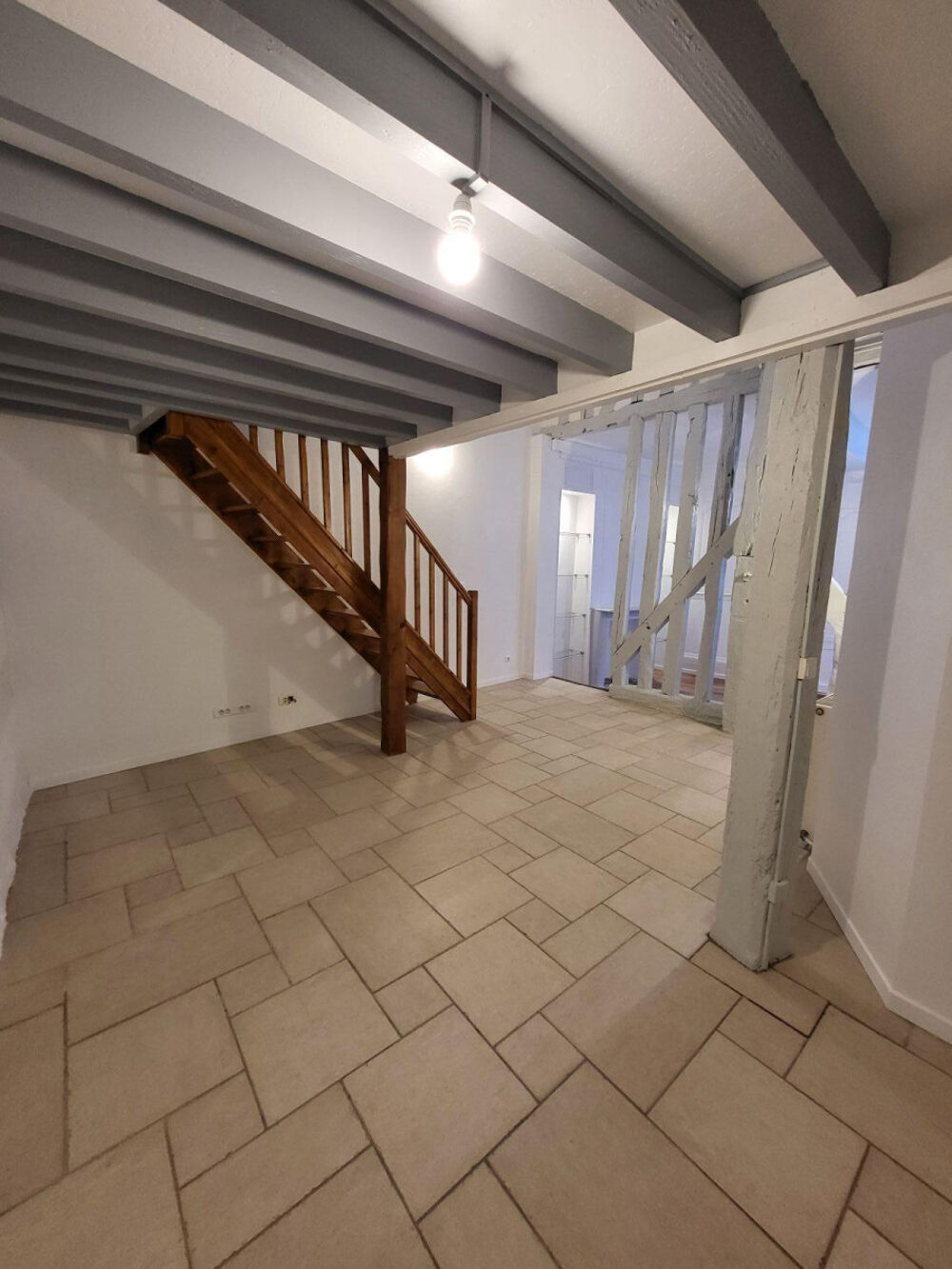 Location Appartement Beau F3 73m² dans le centre d'Auxerre Auxerre