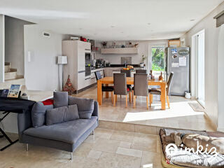 Maison 4 pièces 132 m² · à Châteauneuf-Grasse · 132 m² · 769 000 €
